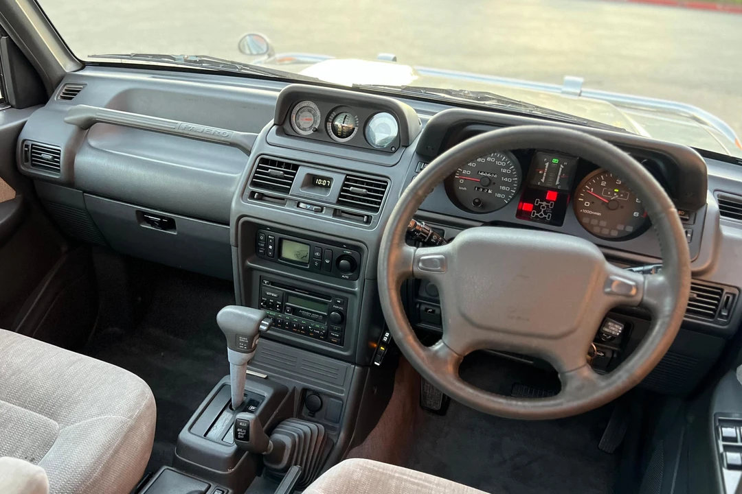 1996 Mitsubishi Pajero/Montero 2nd Gen - Image 31 of 31