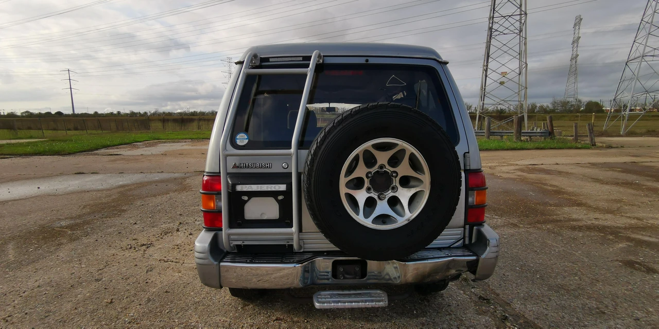 1996 Mitsubishi Pajero/Montero 2nd Gen - Image 13 of 31