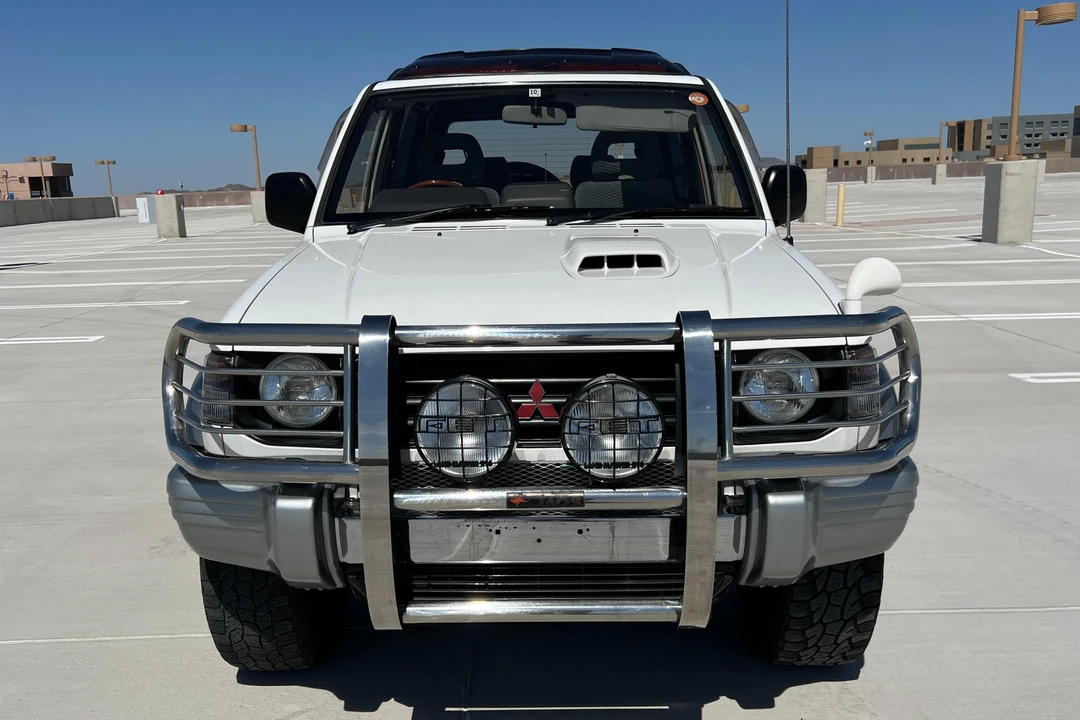 1996 Mitsubishi Pajero/Montero 2nd Gen - Image 2 of 31