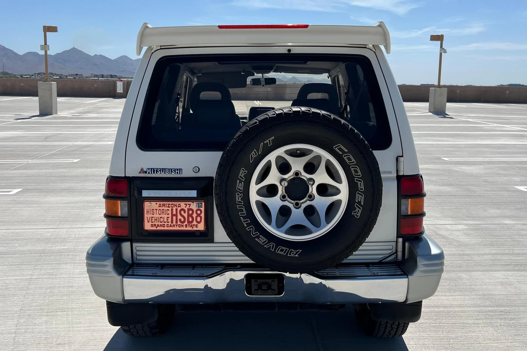 1996 Mitsubishi Pajero/Montero 2nd Gen - Image 5 of 31