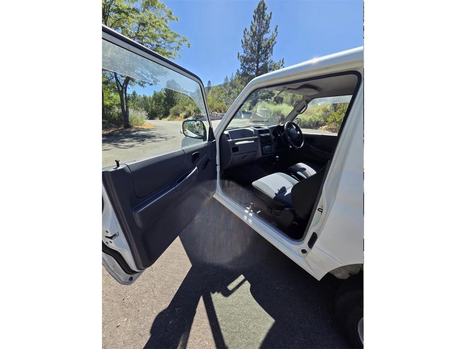 1996 Mitsubishi Pajero/Montero 2nd Gen - Image 12 of 25
