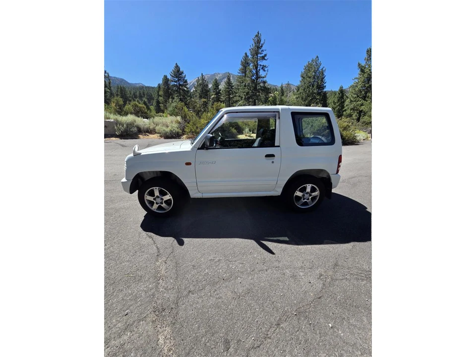 1996 Mitsubishi Pajero/Montero 2nd Gen - Image 11 of 25