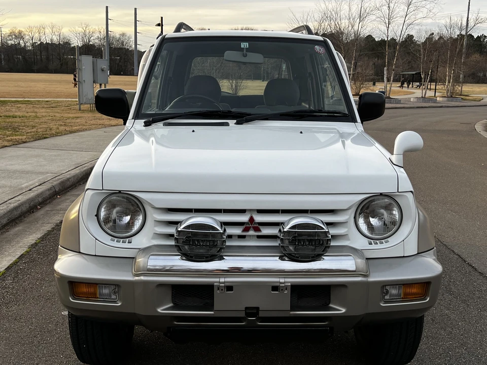 1996 Mitsubishi Pajero/Montero 2nd Gen - Image 13 of 31