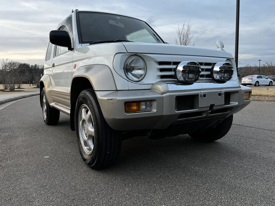 1996 Mitsubishi Pajero/Montero 2nd Gen - Image 25 of 31