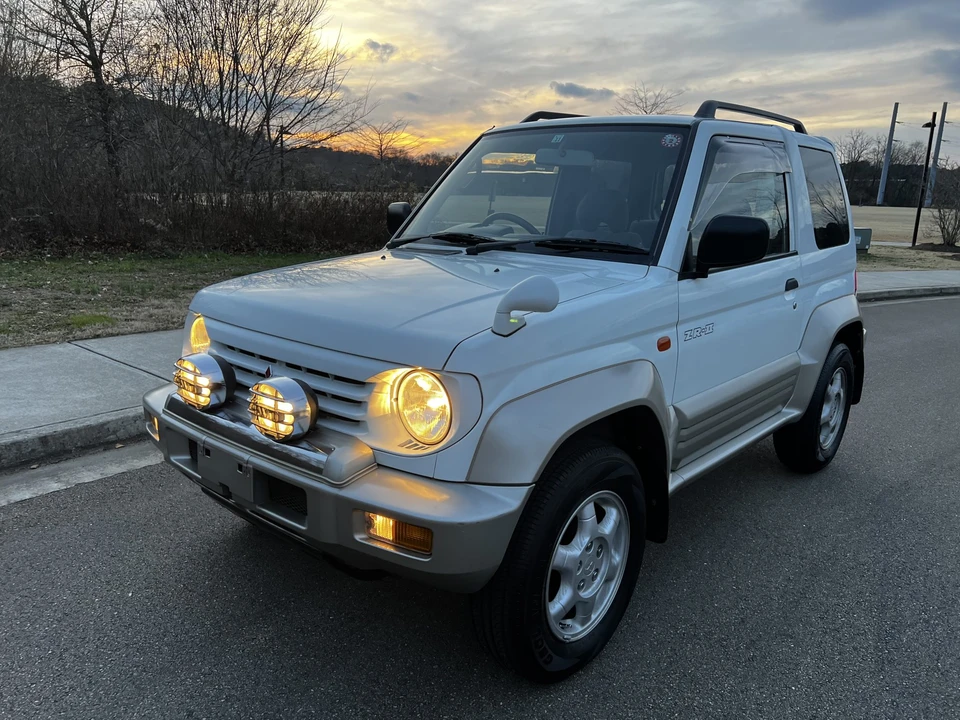 1996 Mitsubishi Pajero/Montero 2nd Gen - Image 27 of 31