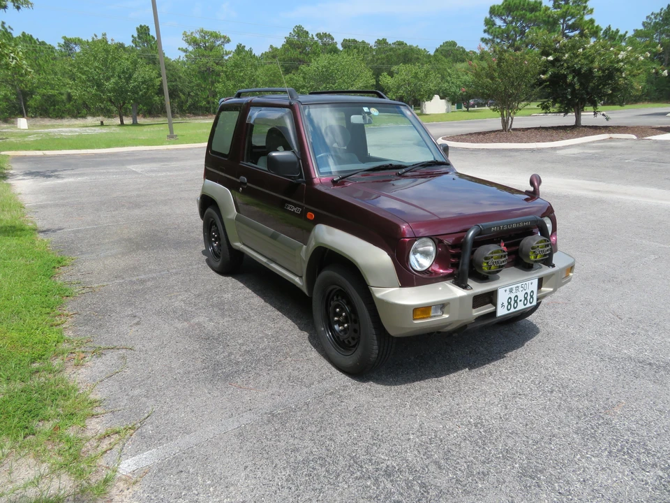 1996 Mitsubishi Pajero/Montero 2nd Gen - Image 10 of 31