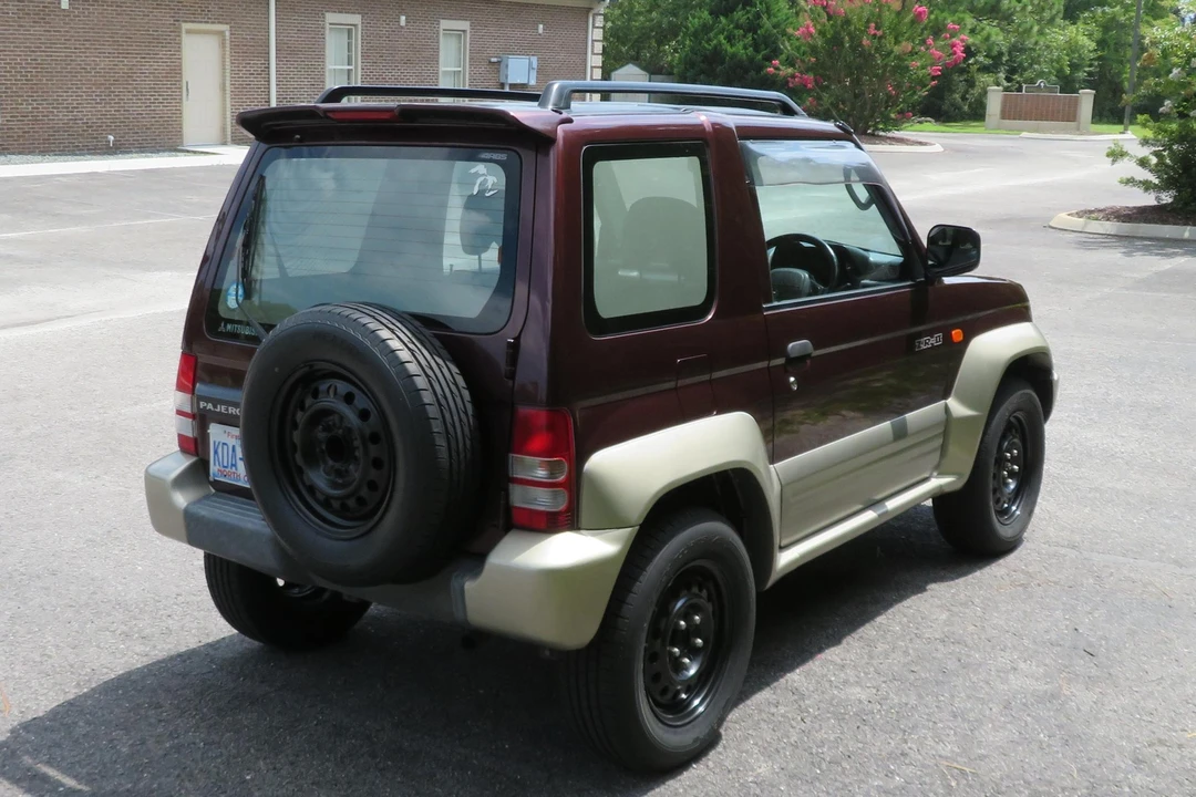 1996 Mitsubishi Pajero/Montero 2nd Gen - Image 4 of 31
