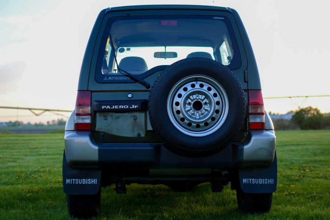 1996 Mitsubishi Pajero/Montero 2nd Gen - Image 5 of 31