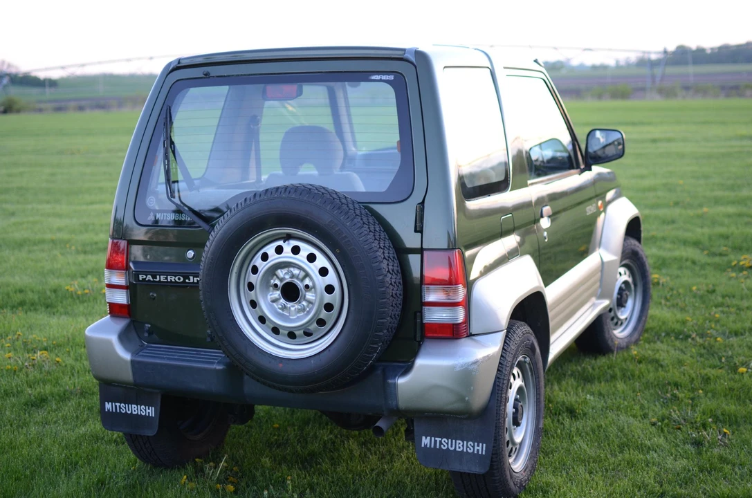 1996 Mitsubishi Pajero/Montero 2nd Gen - Image 28 of 31