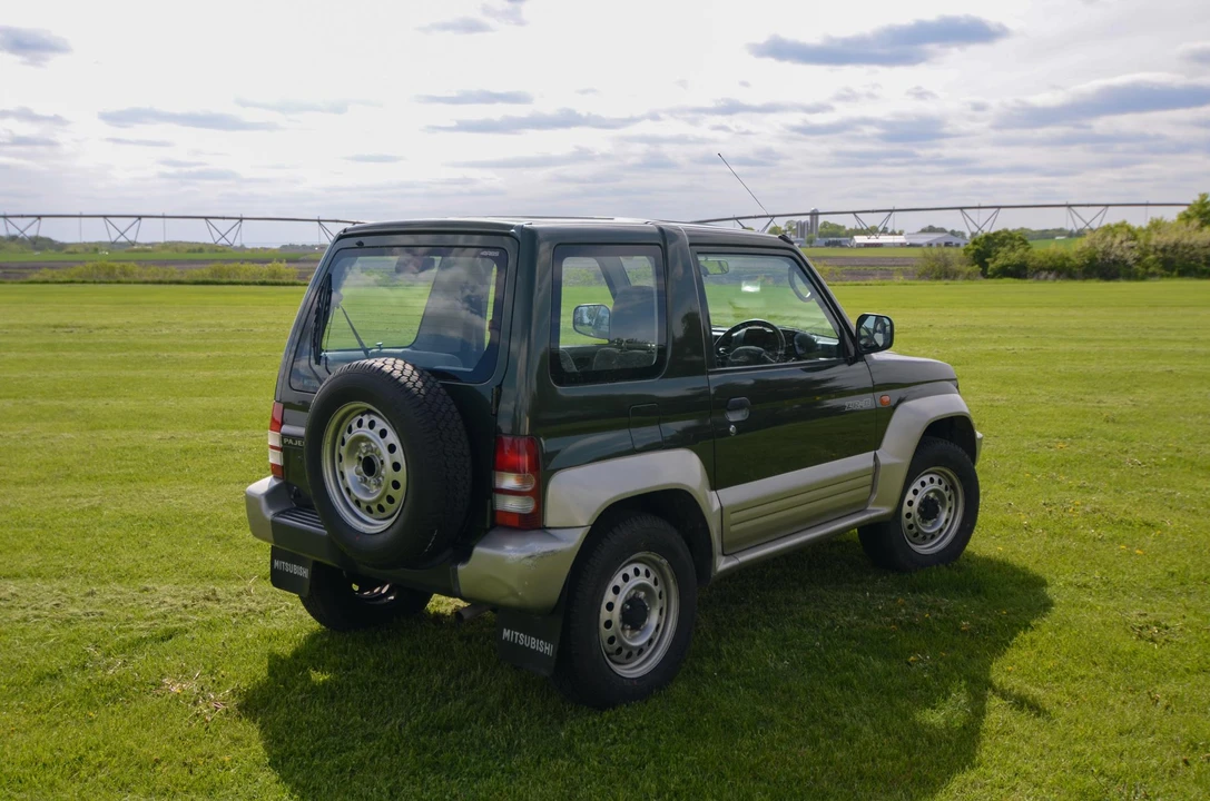1996 Mitsubishi Pajero/Montero 2nd Gen - Image 29 of 31