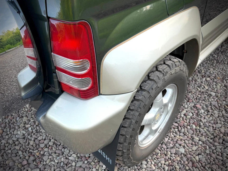 1996 Mitsubishi Pajero/Montero - Image 23 of 31