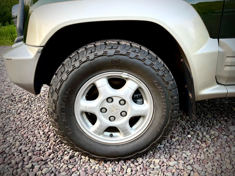1996 Mitsubishi Pajero/Montero - Image 31 of 31