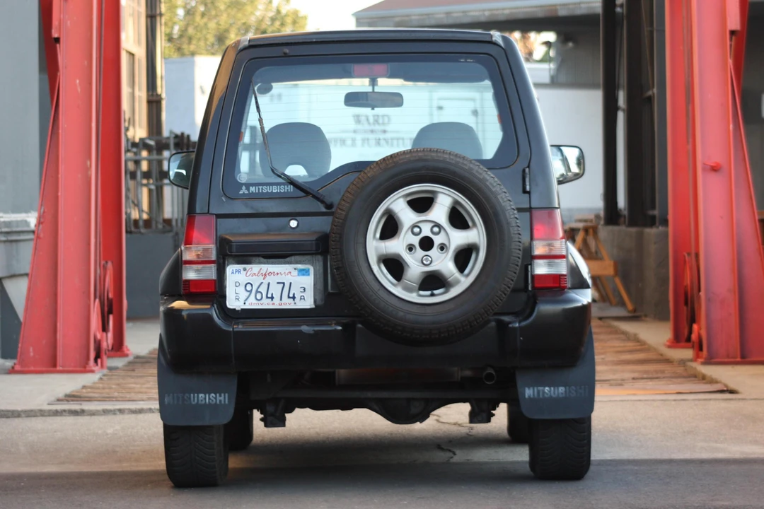 1996 Mitsubishi Pajero/Montero - Image 5 of 5