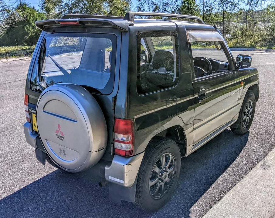 1996 Mitsubishi Pajero/Montero - Image 17 of 31