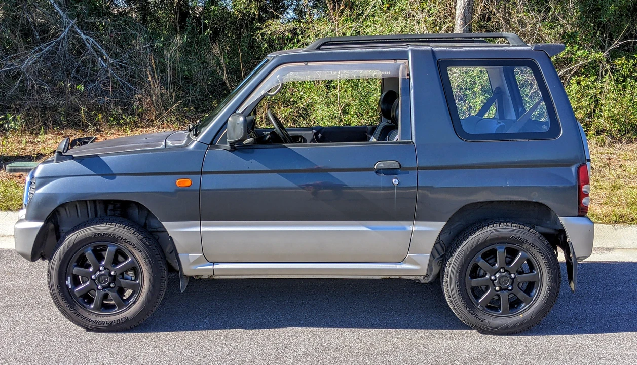 1996 Mitsubishi Pajero/Montero - Image 12 of 31