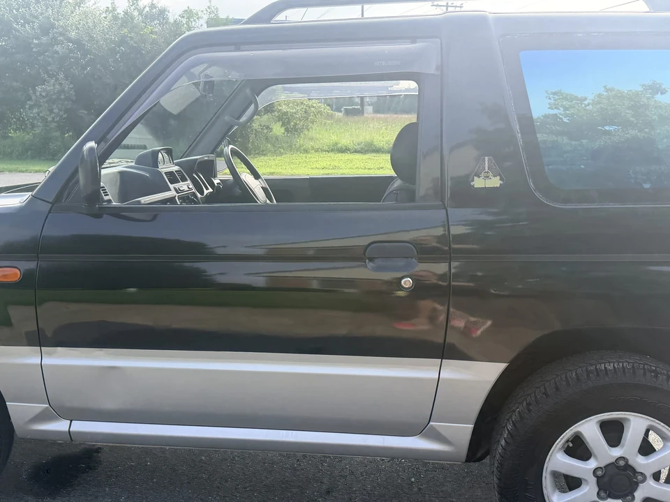 1996 Mitsubishi Pajero/Montero 2nd Gen - Image 31 of 31