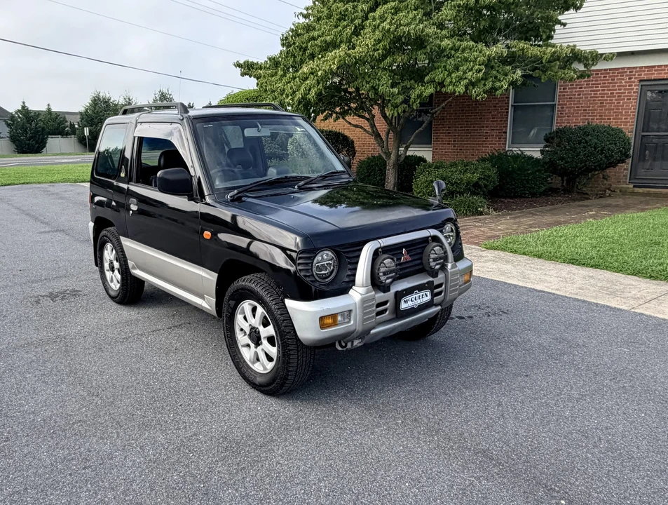 1996 Mitsubishi Pajero/Montero 2nd Gen - Image 9 of 31