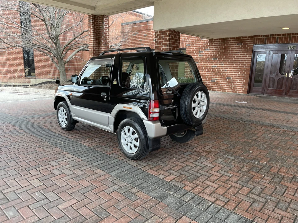 1996 Mitsubishi Pajero/Montero - Image 31 of 31