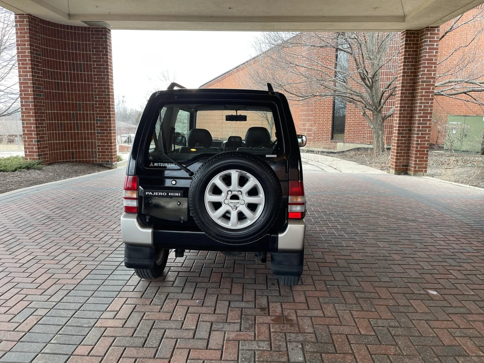 1996 Mitsubishi Pajero/Montero - Image 11 of 31