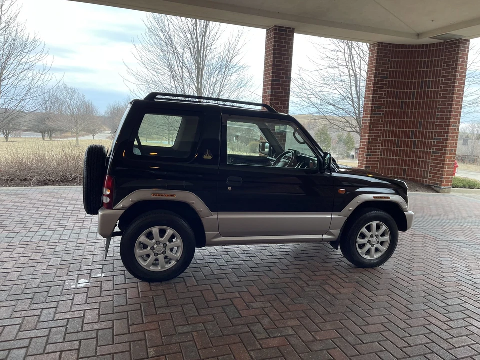 1996 Mitsubishi Pajero/Montero - Image 13 of 31