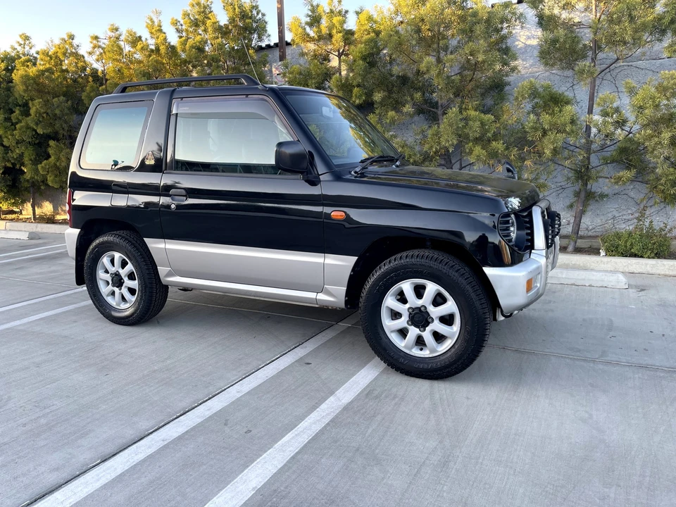 1996 Mitsubishi Pajero/Montero 2nd Gen - Image 4 of 31