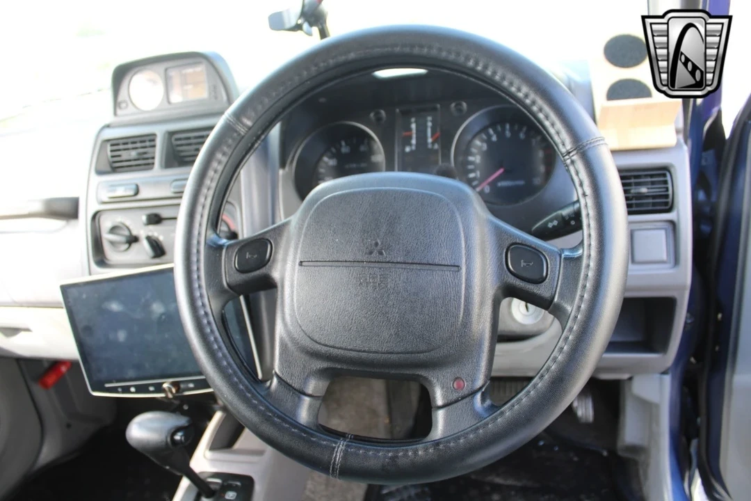1996 Mitsubishi Pajero/Montero 2nd Gen - Image 18 of 21