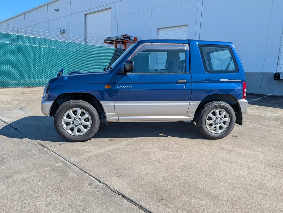 1996 Mitsubishi Pajero/Montero - Image 13 of 31