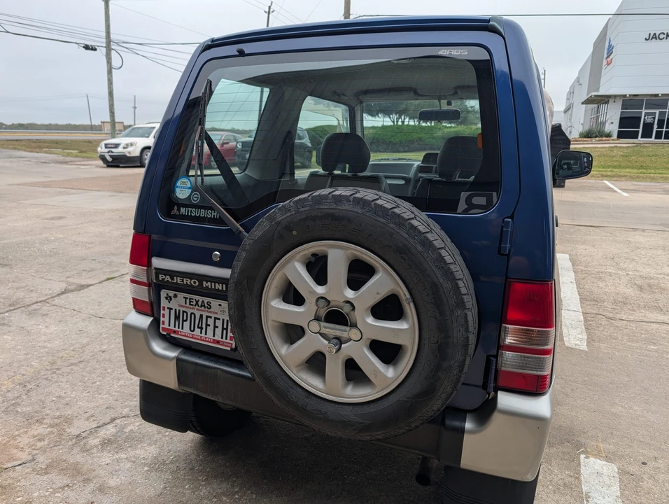 1996 Mitsubishi Pajero/Montero - Image 18 of 31