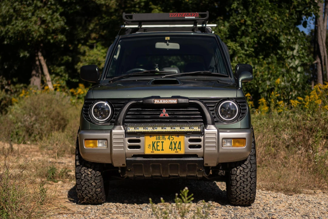 1996 Mitsubishi Pajero/Montero - Image 2 of 31