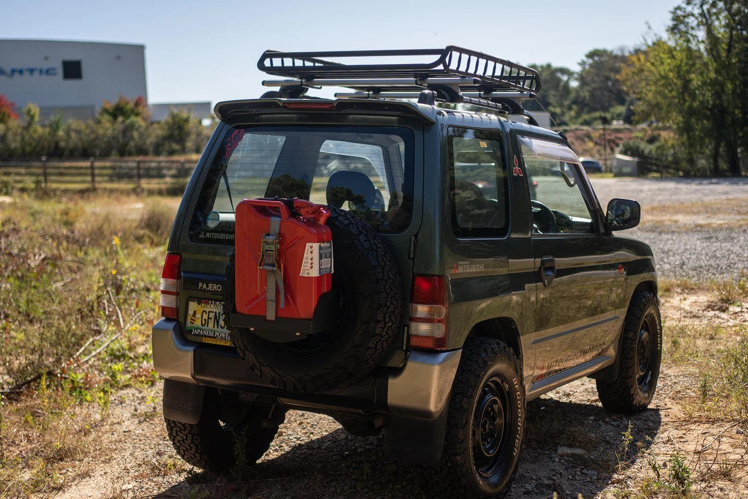 1996 Mitsubishi Pajero/Montero - Image 10 of 31