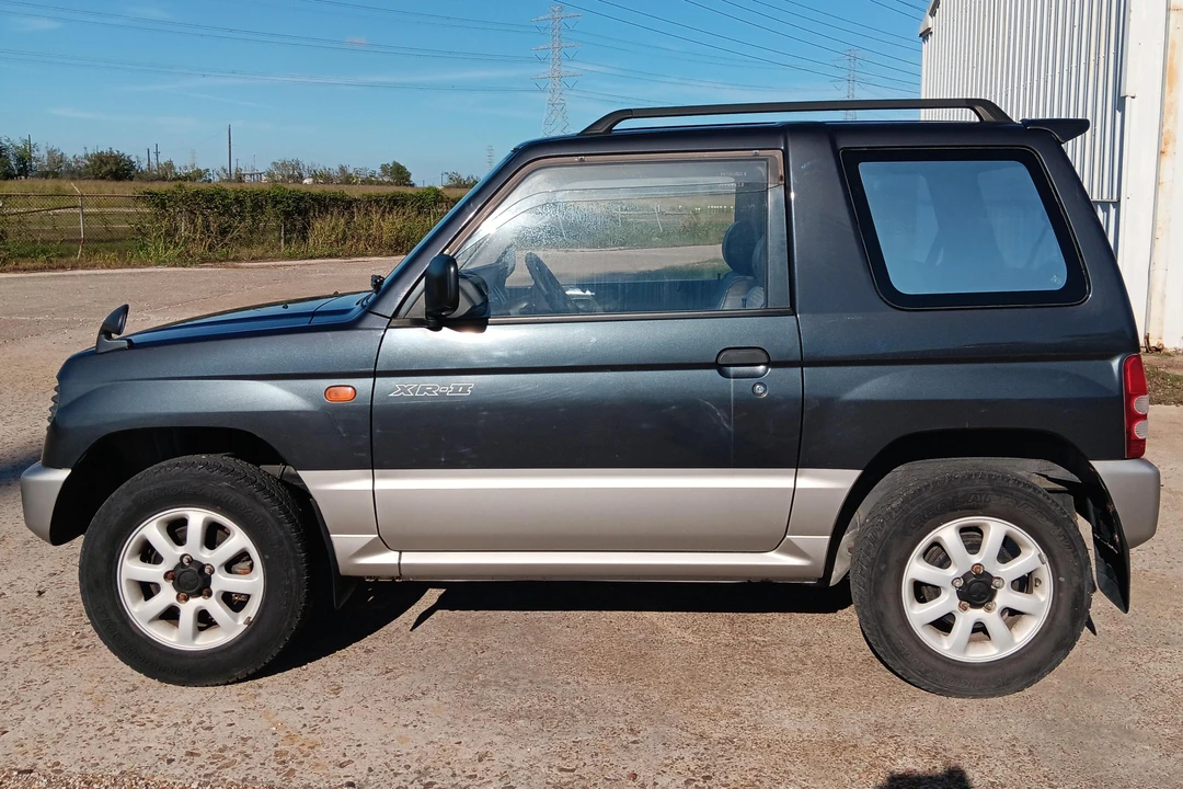 1996 Mitsubishi Pajero/Montero 2nd Gen - Image 3 of 31