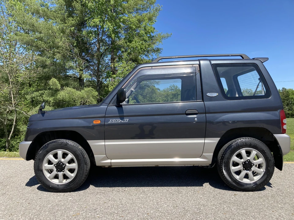 1996 Mitsubishi Pajero/Montero - Image 11 of 31