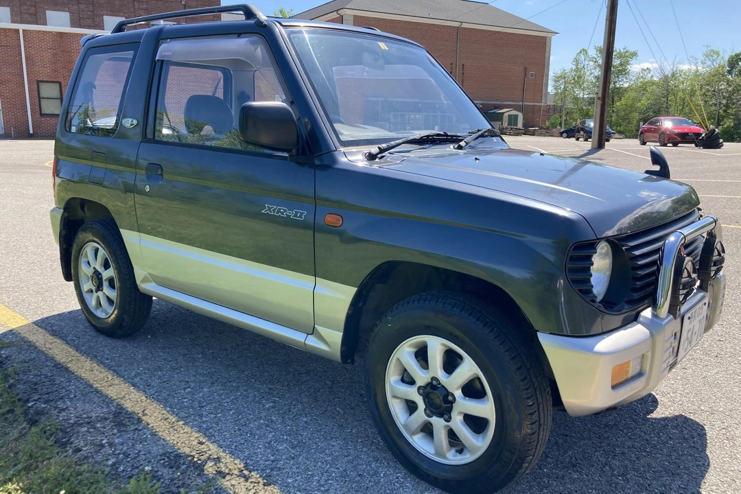 1996 Mitsubishi Pajero/Montero - Image 2 of 31