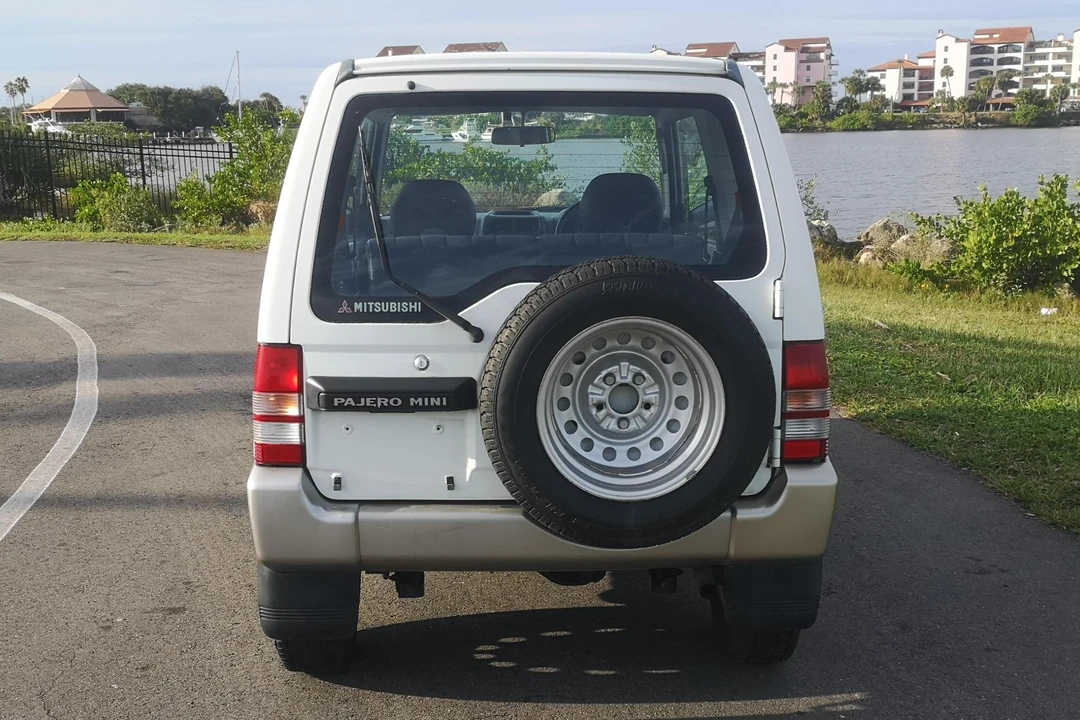 1996 Mitsubishi Pajero/Montero - Image 5 of 31