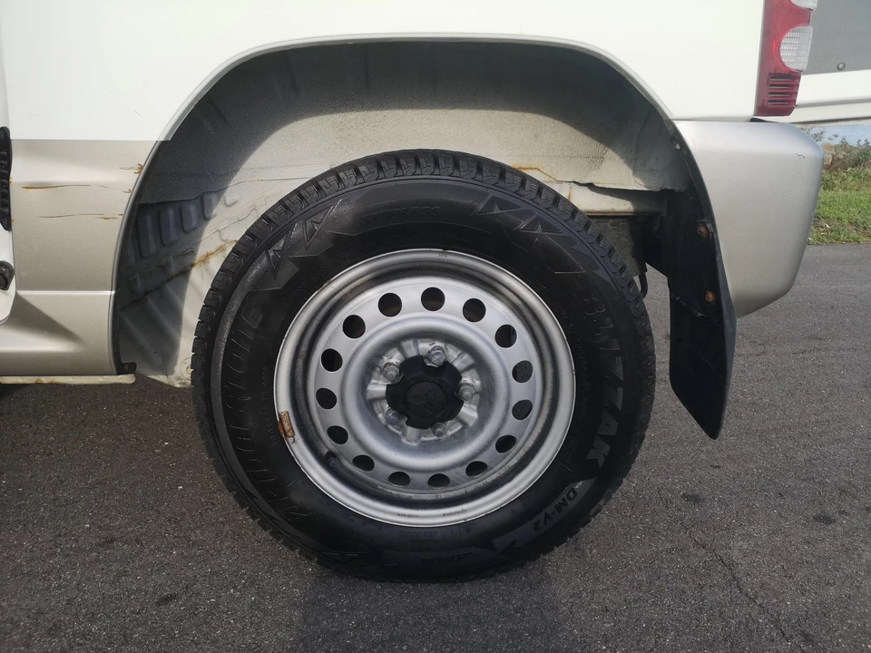 1996 Mitsubishi Pajero/Montero - Image 23 of 31