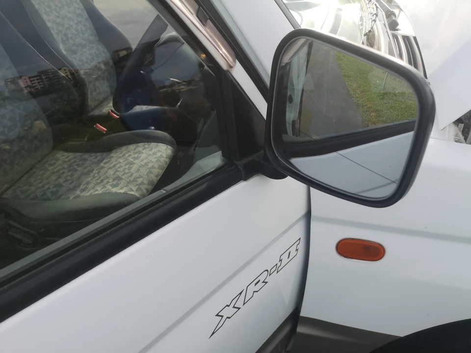 1996 Mitsubishi Pajero/Montero - Image 13 of 31