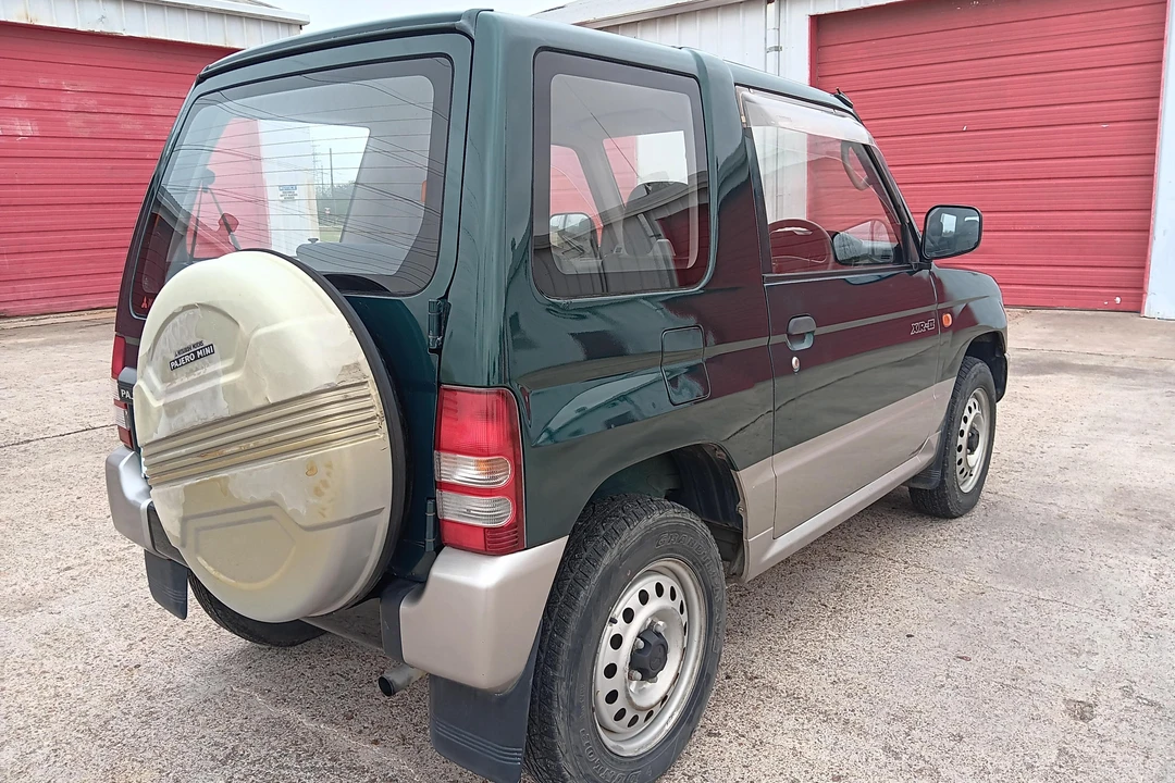 1996 Mitsubishi Pajero/Montero 2nd Gen - Image 4 of 31