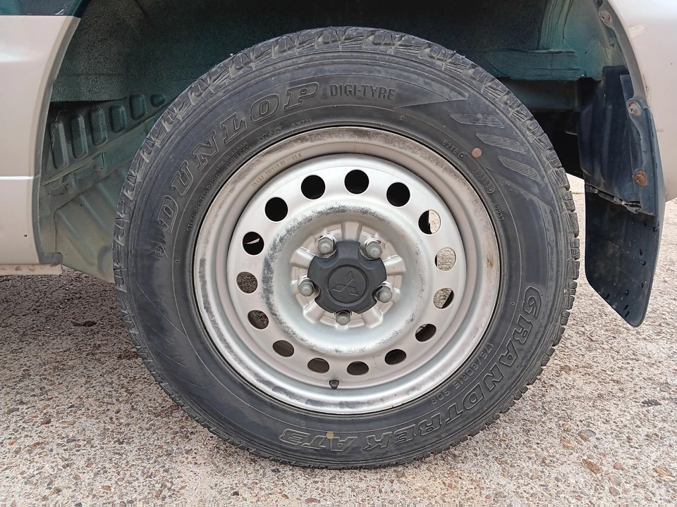 1996 Mitsubishi Pajero/Montero 2nd Gen - Image 26 of 31