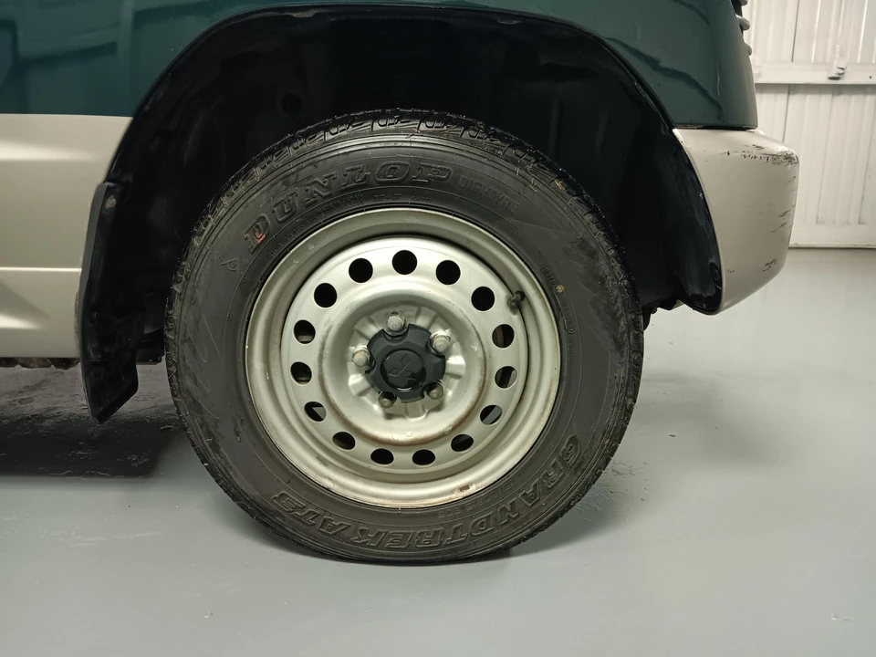 1996 Mitsubishi Pajero/Montero 2nd Gen - Image 29 of 31