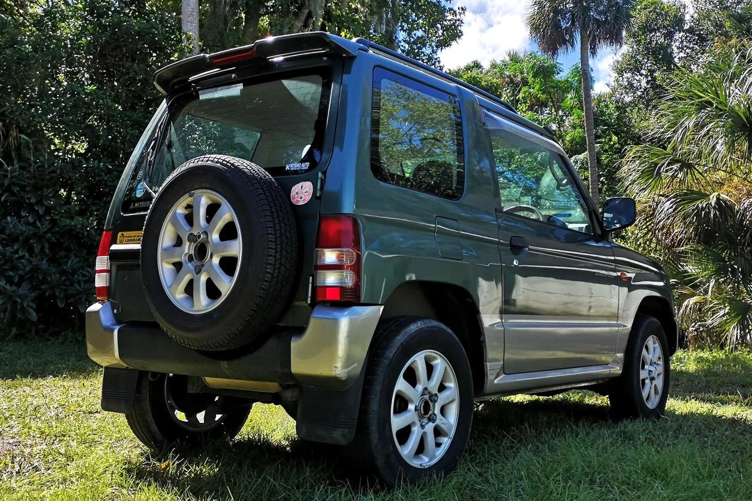 1996 Mitsubishi - Image 4 of 31