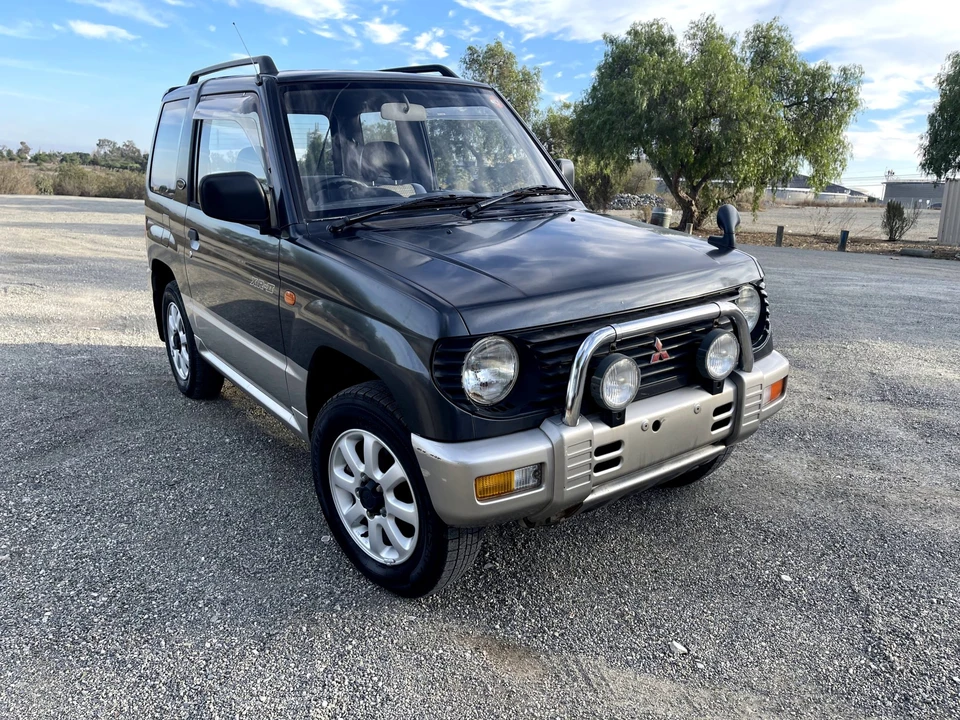 1996 Mitsubishi Pajero/Montero - Image 11 of 31