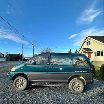 1996 Mitsubishi Delica L400