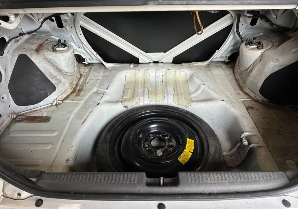 1996 Mitsubishi Lancer Evolution IV 6th Gen - Image 16 of 17