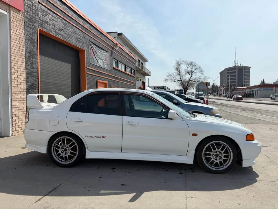 1996 Mitsubishi Lancer Evolution IV 6th Gen - Image 8 of 17