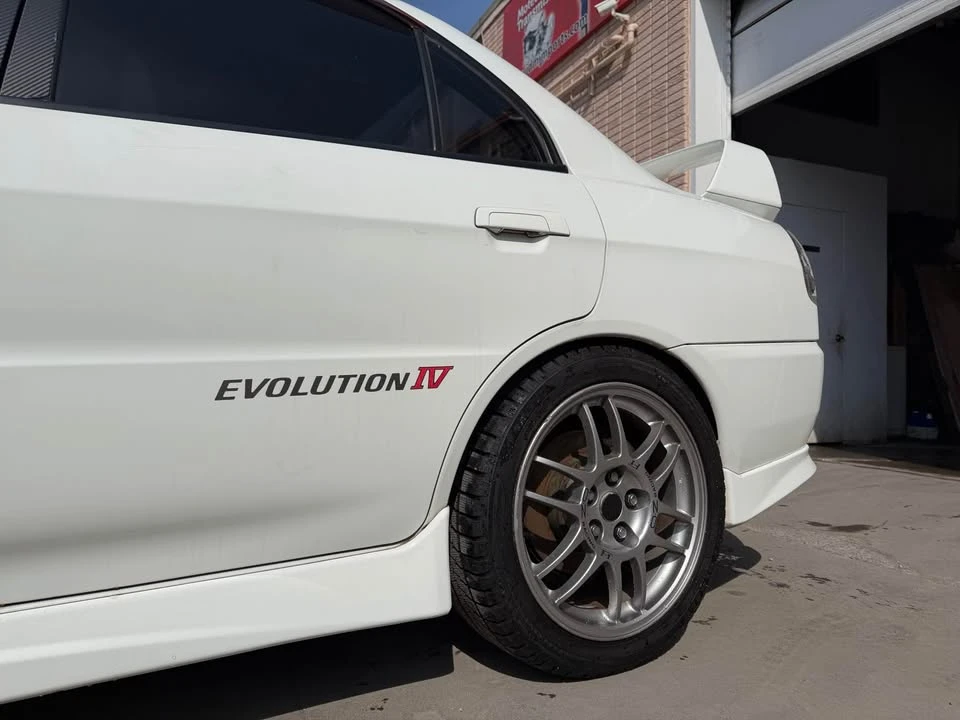 1996 Mitsubishi Lancer Evolution IV 6th Gen - Image 5 of 17