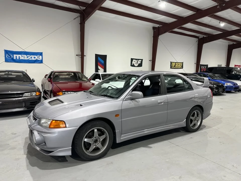 1996 Mitsubishi Lancer Evolution IV 6th Gen - Image 11 of 18