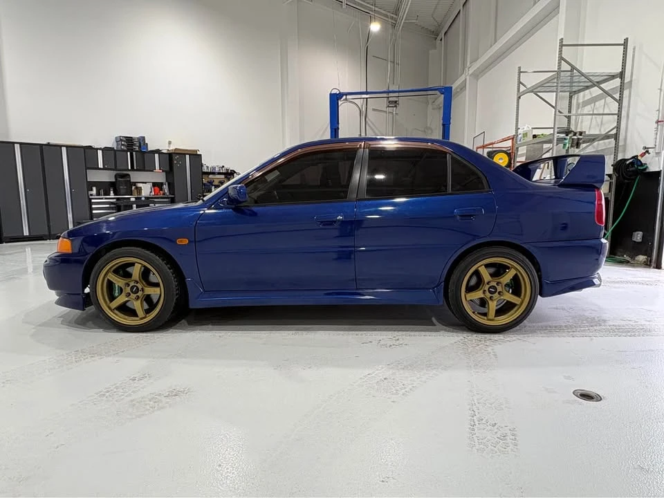 1996 Mitsubishi 3000GT Series 2 - Image 2 of 10
