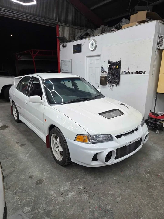 1996 Mitsubishi Lancer - Image 6 of 6