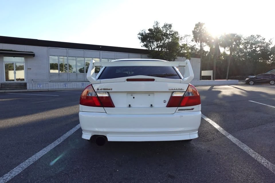 1996 Mitsubishi Lancer Evolution IV 6th Gen - Image 9 of 18