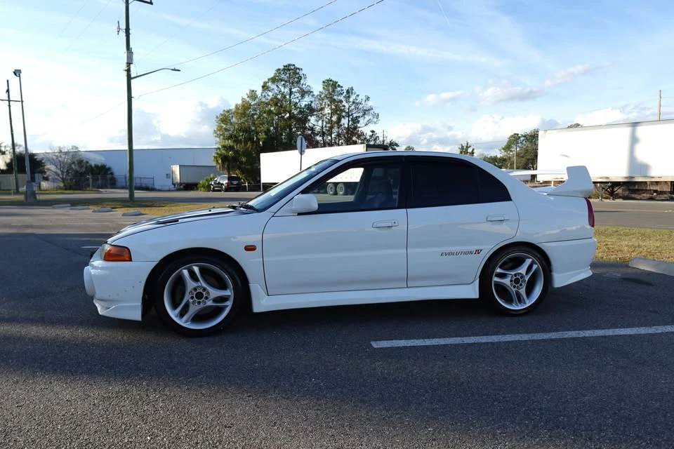 1996 Mitsubishi Lancer Evolution IV 6th Gen - Image 12 of 18